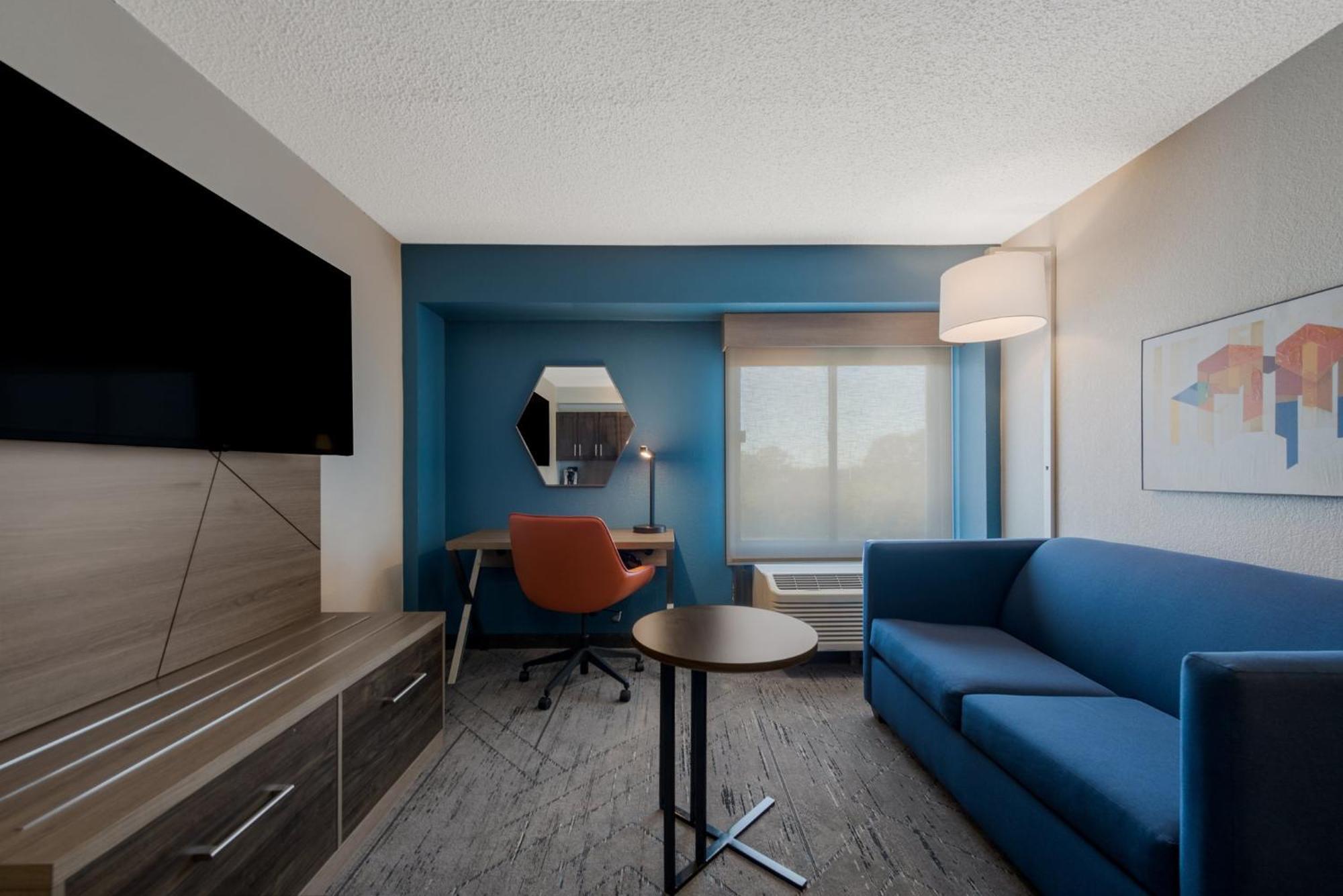 Holiday Inn Express Hotels- Hampton By Ihg Exterior photo
