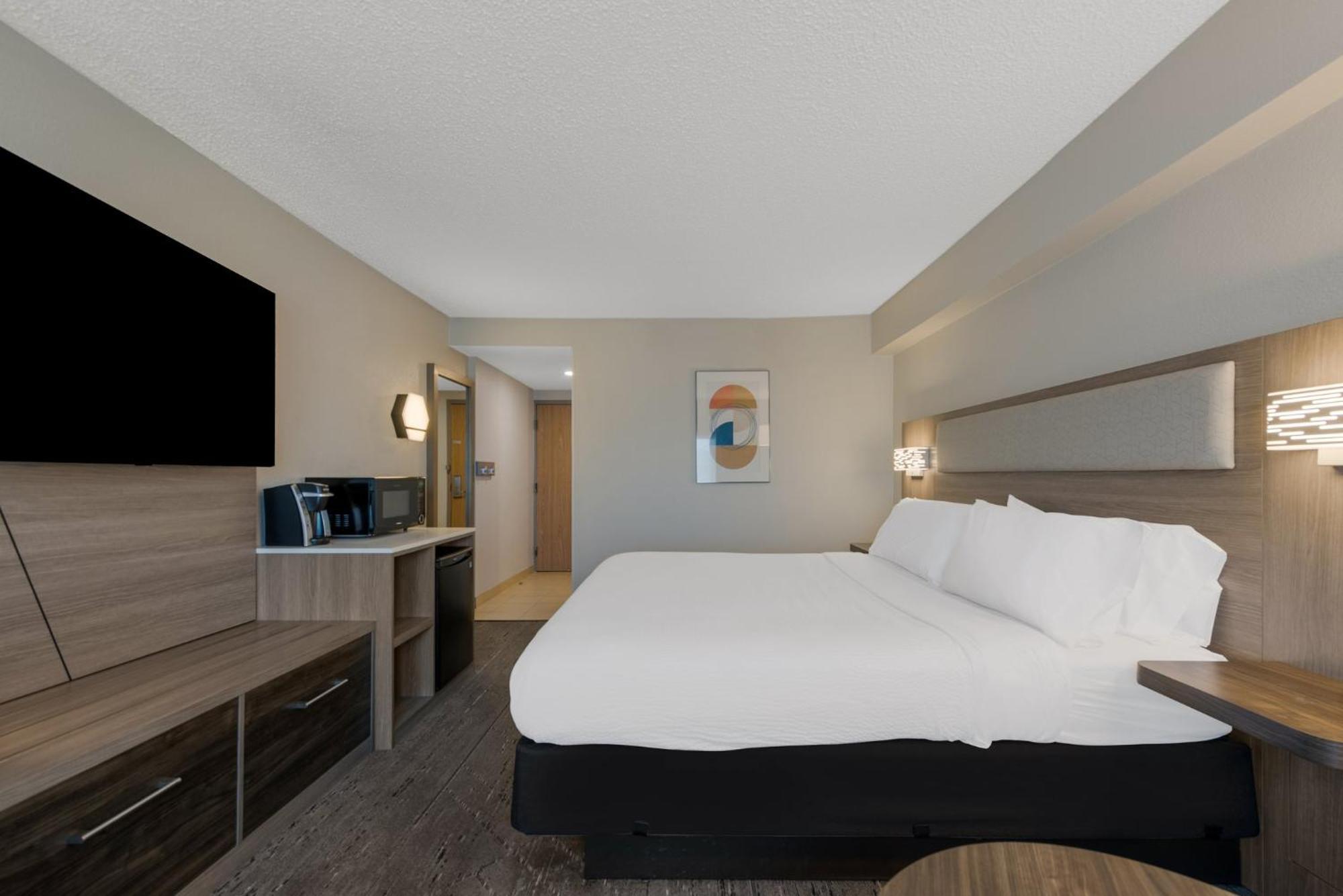 Holiday Inn Express Hotels- Hampton By Ihg Exterior photo